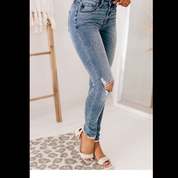 Lady In Distress Kancan distressed skinny jeans - Picture 3 of 5